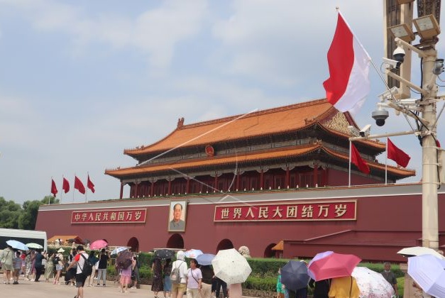 Jokowi Kunjungi Beijing, Merah-Putih Berkibar di Kota Terlarang-Tiananmen
