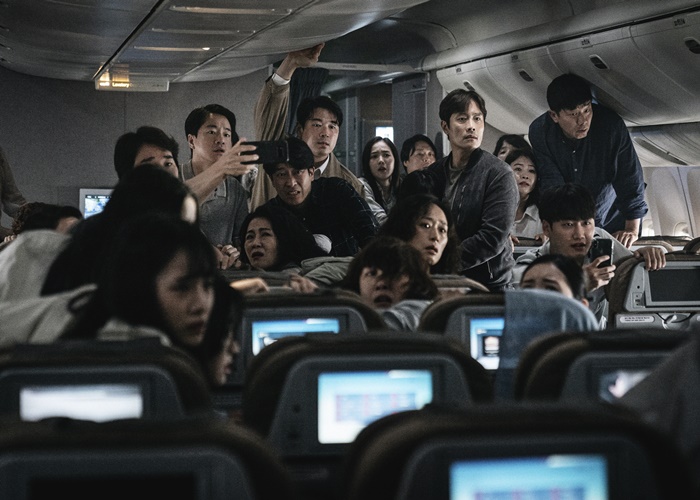 Review Film Korea 'Emergency Declaration' 