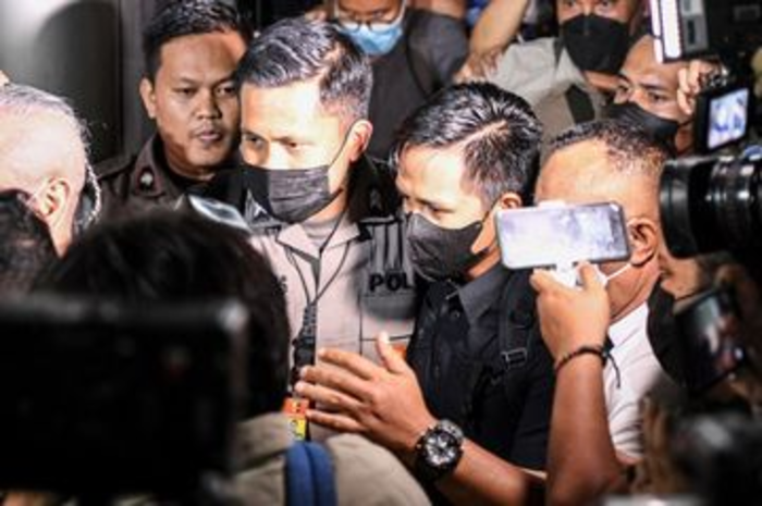 Intrik Kasus Bharada E, Gonta Ganti Pengacara Hingga Uang Tutup Mulut