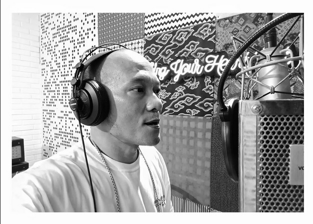 Ponselnya Dijambret, Iwa K Malah Dapat 'Rezeki Nomplok'