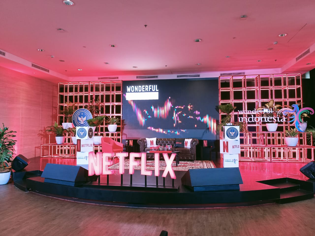 Kemenparekraf Gandeng Netflix Promosikan Wisata Lewat 'Wonderful Indonesia'