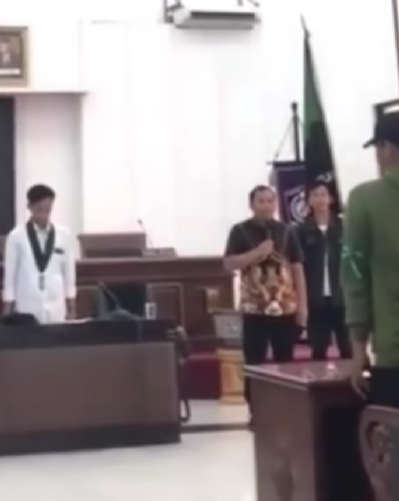 Viral Ketua DPRD Lumajang Salah Baca Pancasila di Depan Mahasiswa