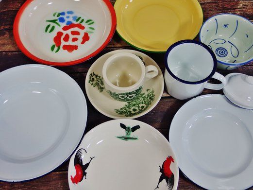1662979230-Piring-enamel.jpg
