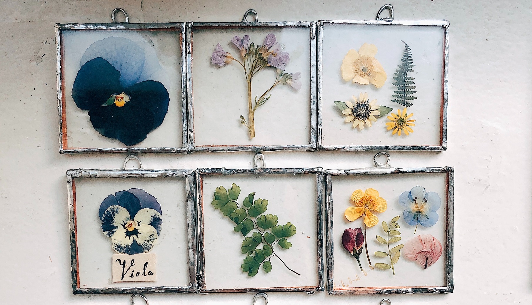DIY Flowers Frame untuk Hiasan Dinding