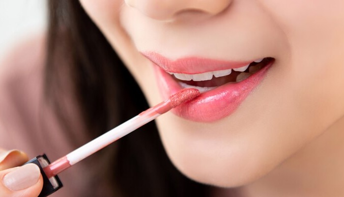 Bibir Lebih Plumpy dengan Lip Tint Mengandung Vitamin E 