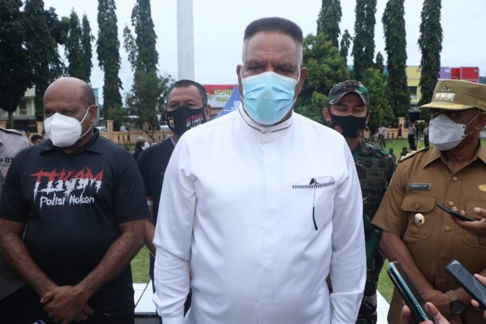 Pj Gubernur Papua Barat Layangkan Somasi ke Tim Kuasa Hukum Lukas Enembe