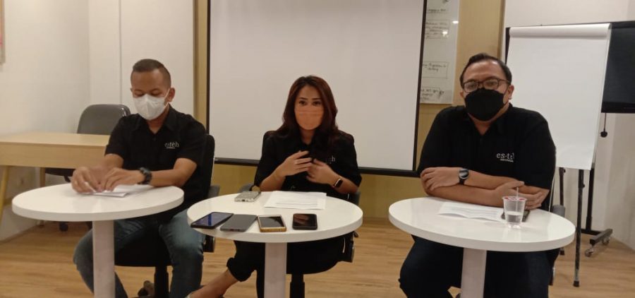 Esteh Indonesia Berdamai dengan Pengkritik 'Chizu Red Velvet'