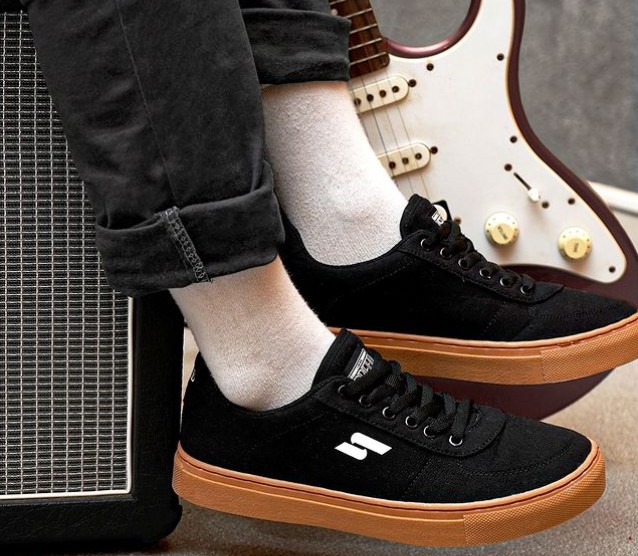 1664447744-Sneakers-Speed.jpg