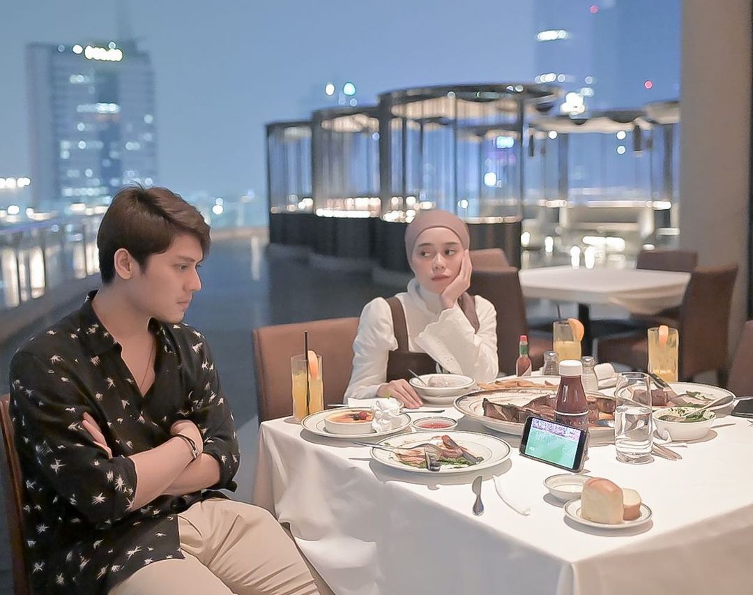 Down Usai Laporan KDRT Lesti, Rizky Billar Cuma Bisa Makan Mi Instan
