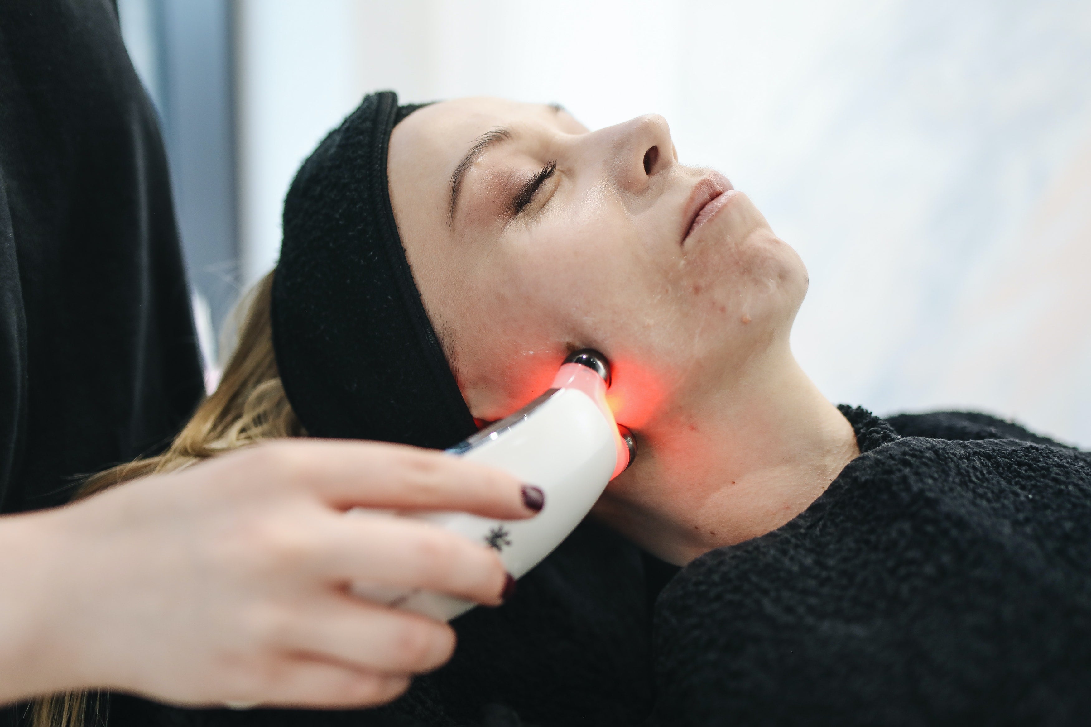 Mengenal Halo Laser Treatment yang Bikin Kulit Bening Bak Kaca