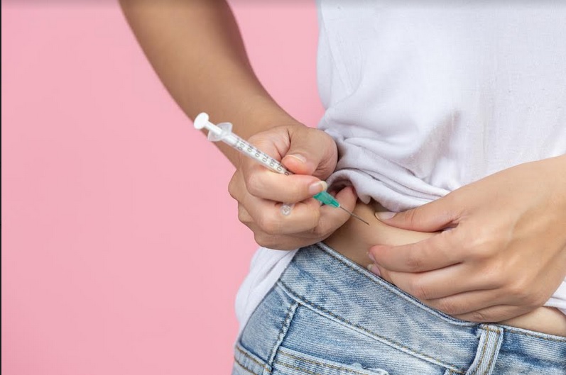 Mengenal Suntik Insulin, Syarat dan Efek Sampingnya Bagi Tubuh