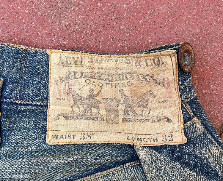 Jeans Levi's Abad 19 Terjual Rp 1,3 Miliar, Apa Sih Kelebihannya?