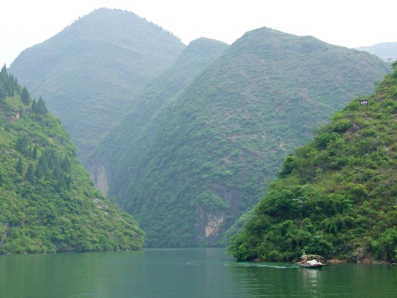 1666076023-The-Yangtze-River-Cruise,-China.jpg