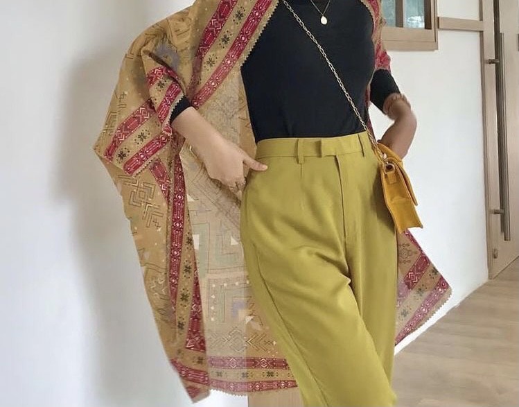 DIY Outer dari Jilbab Segi Empat, Simpel tapi Stylish