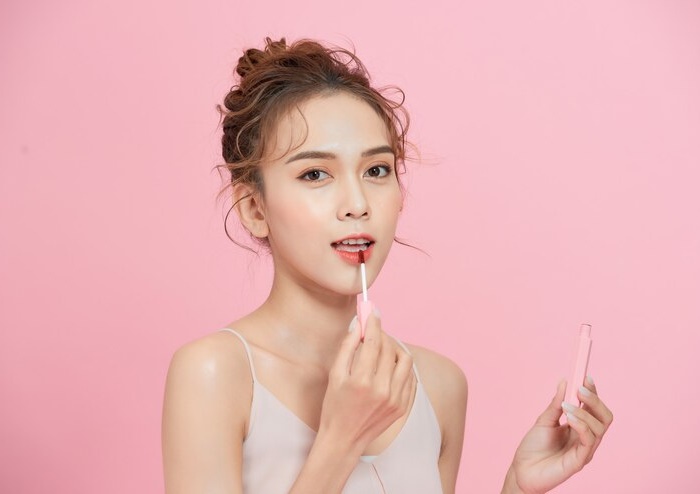 Ada Lip Tint Rasa Milk Tea, Bisa Bikin Remaja Makin Stand Out!