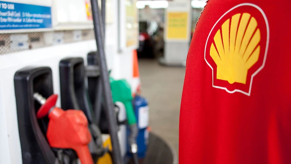Shell dan Pertamina Kompak Turunkan Harga BBM, Intip Rinciannya!