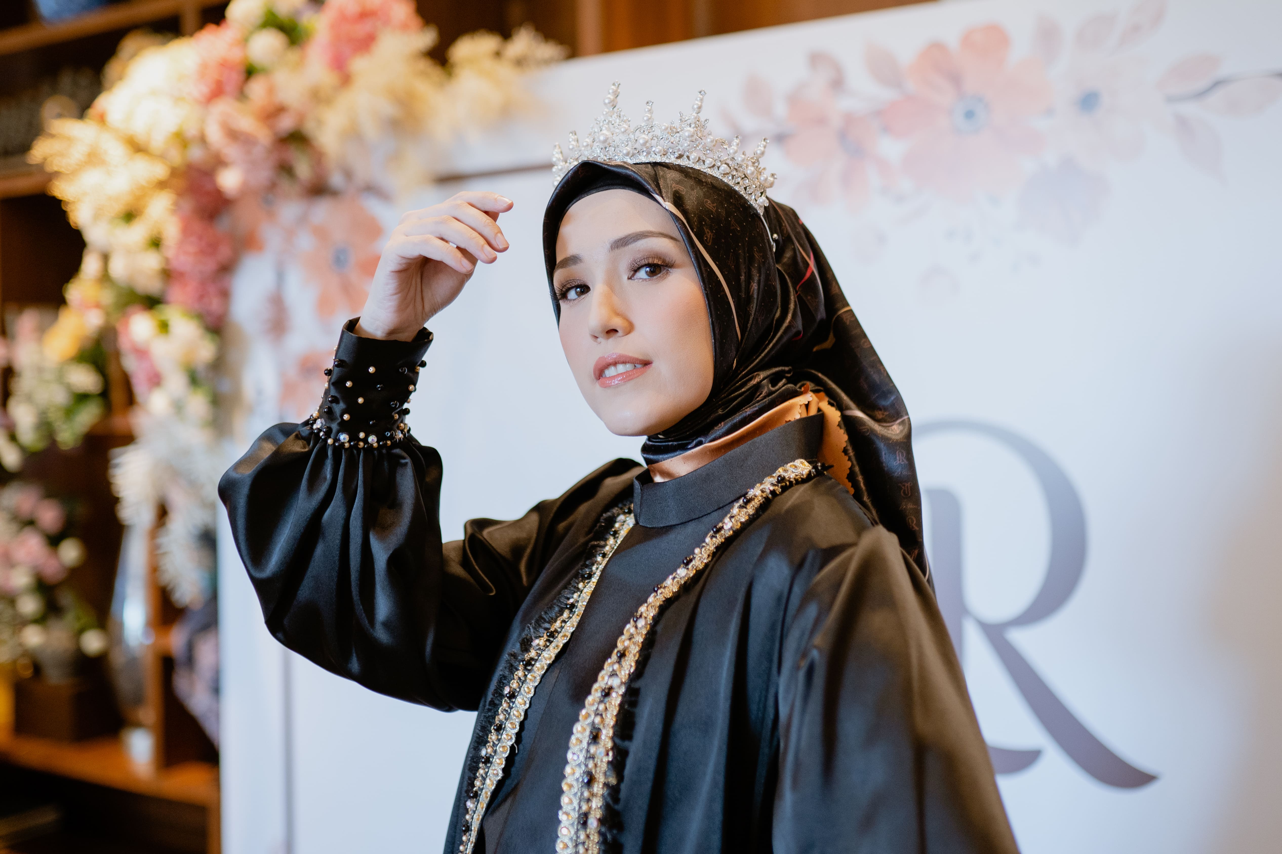 Keren, Brand Lokal Hadirkan Hijab Terinspirasi dari 3 Ksatria Wanita Turki