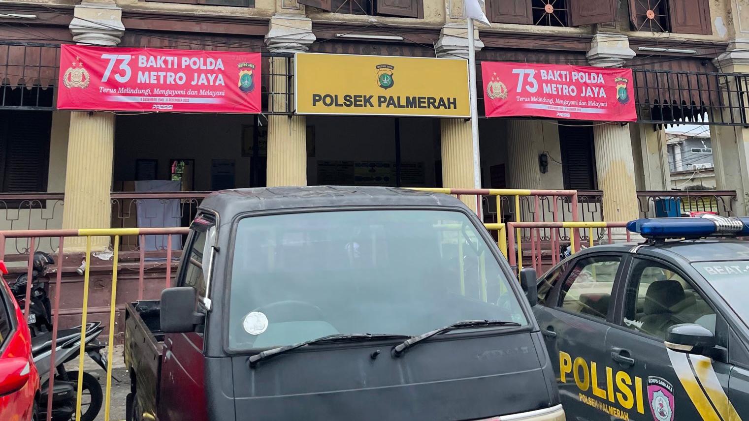 Viral Oknum Polisi Sebut 'Padang Pelit' ke Warga, Kapolsek Palmerah Minta Maaf