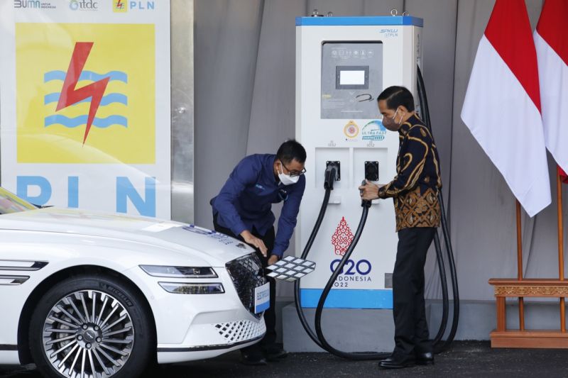 Presiden Jokowi: 60 Persen Kendaraan Listik Dunia Akan Bergantung Pada Baterai Indonesia
