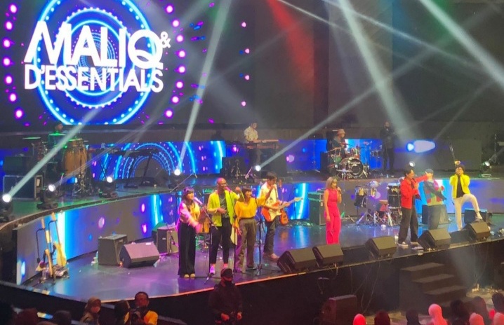 Manggung Warna-warni, Maliq & D'Essentials Buka KOI Fest 2022