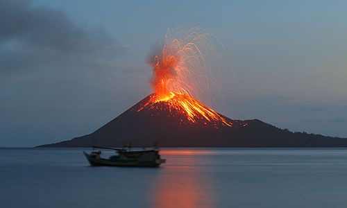 7 Gunung Berapi Paling Aktif di Indonesia, Waspada!