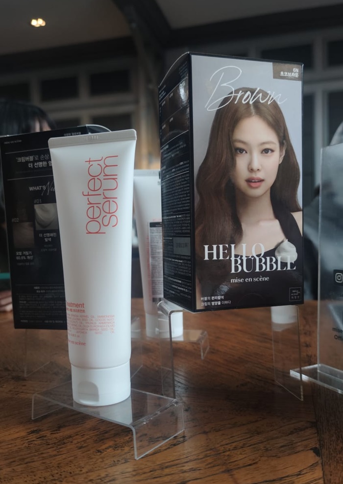 1670325047-hello-bubble.jpg