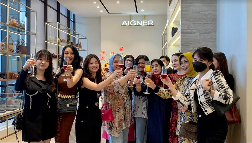 Aigner Kenalkan Koleksi Fall/Winter Terbaru di Trans Icon Mall Surabaya