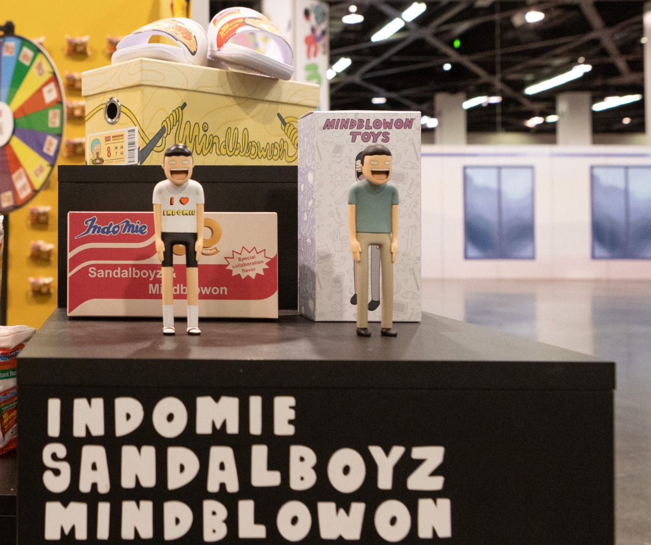Kolaborasi Sandalboyz x Tahilalats Mejeng di DesignerCon AS
