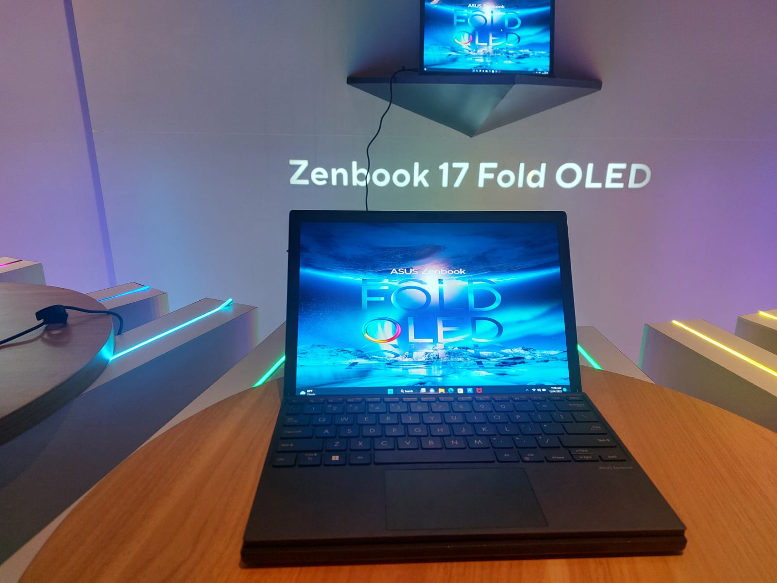 1671011337-ASUS-ZENBOOK-17-INCI.jpeg