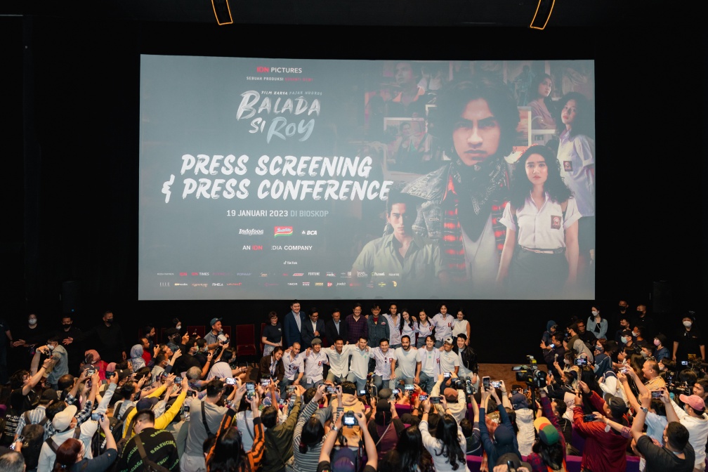 Film 'Balada Si Roy', Secarik Surat Cinta untuk Milenial dan Gen Z