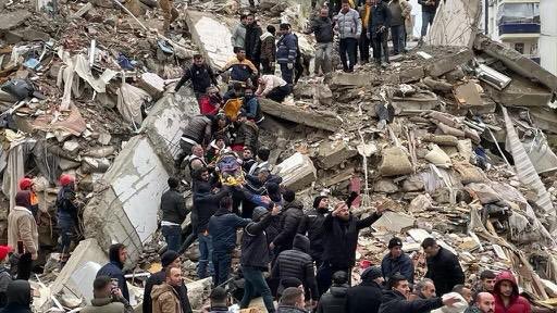 Korban Tewas Gempa di Turki-Suriah Bertambah Jadi Sedikitnya 3.830 Orang