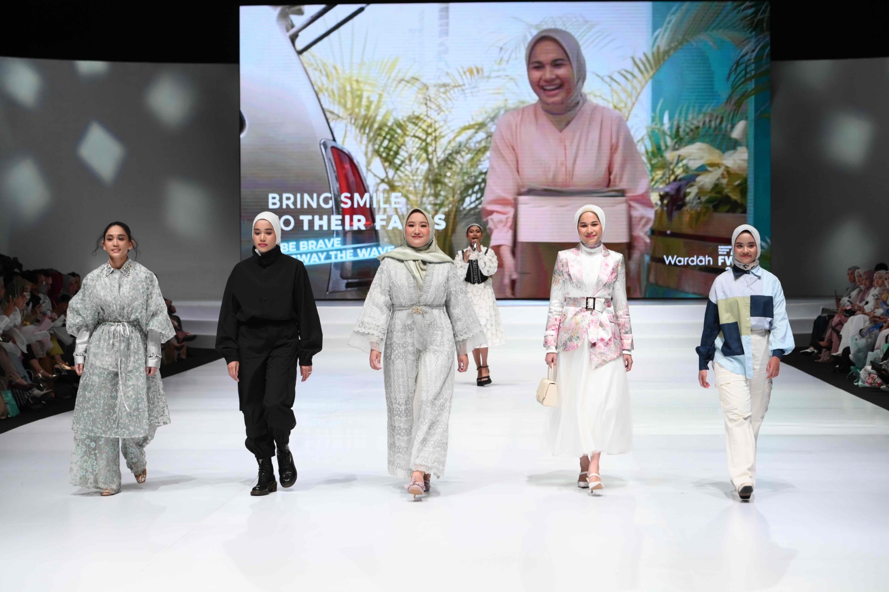 Kolaborasi Brand Kecantikan Lokal dan 5 Jenama Fesyen Hadir di IFW 2023