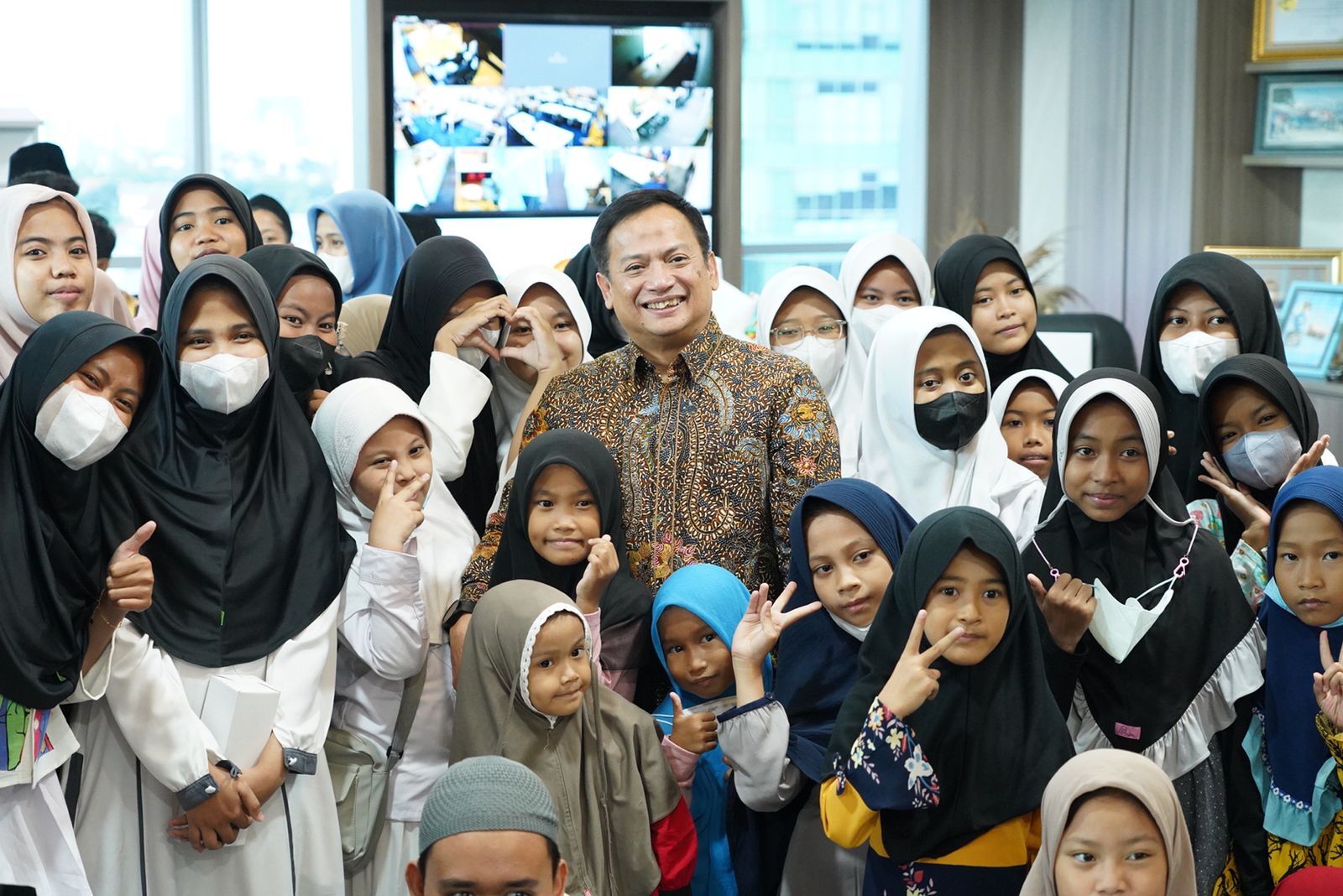 Meriahkan Ramadan, PNM Silaturahmi dengan 300 Anak Yatim