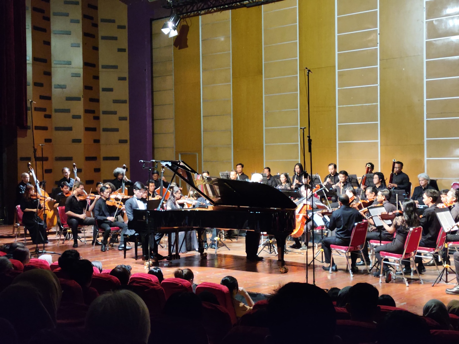 Pianis Muda Jonathan Kuo Sukses Bawakan ‘Brahms Concerto No.1’ di Jakarta