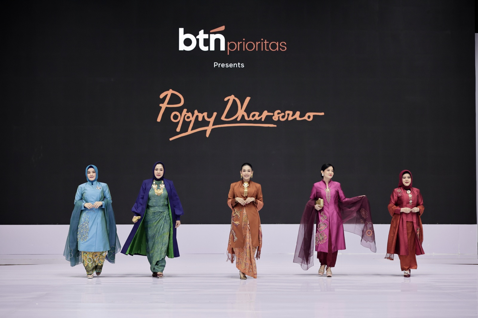 Ketika Nasabah Prioritas Jadi Muse di Panggung The Grand Gala IFW 2025