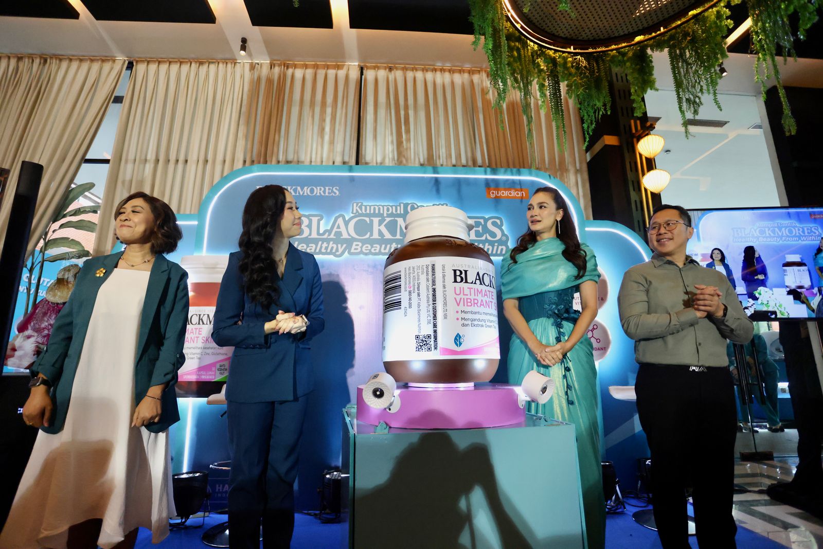 Ultimate Vibrant Skin Bikin Kulit Sehat dan Cerah dari Dalam