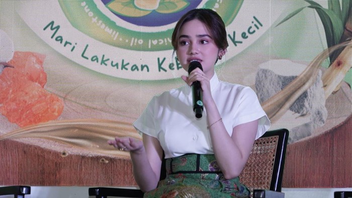 Syifa Hadju Ajak Perempuan Pakai Pembalut Ramah Lingkungan