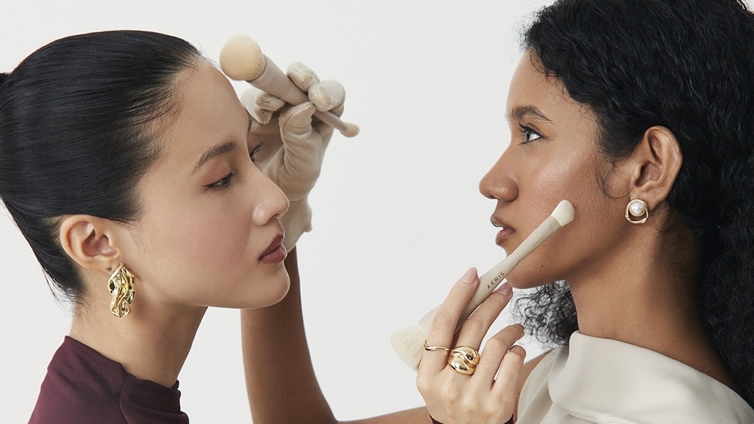 Aeris Beauté Luncurkan 5 Kuas Makeup Fashionable dengan 10 Fungsi