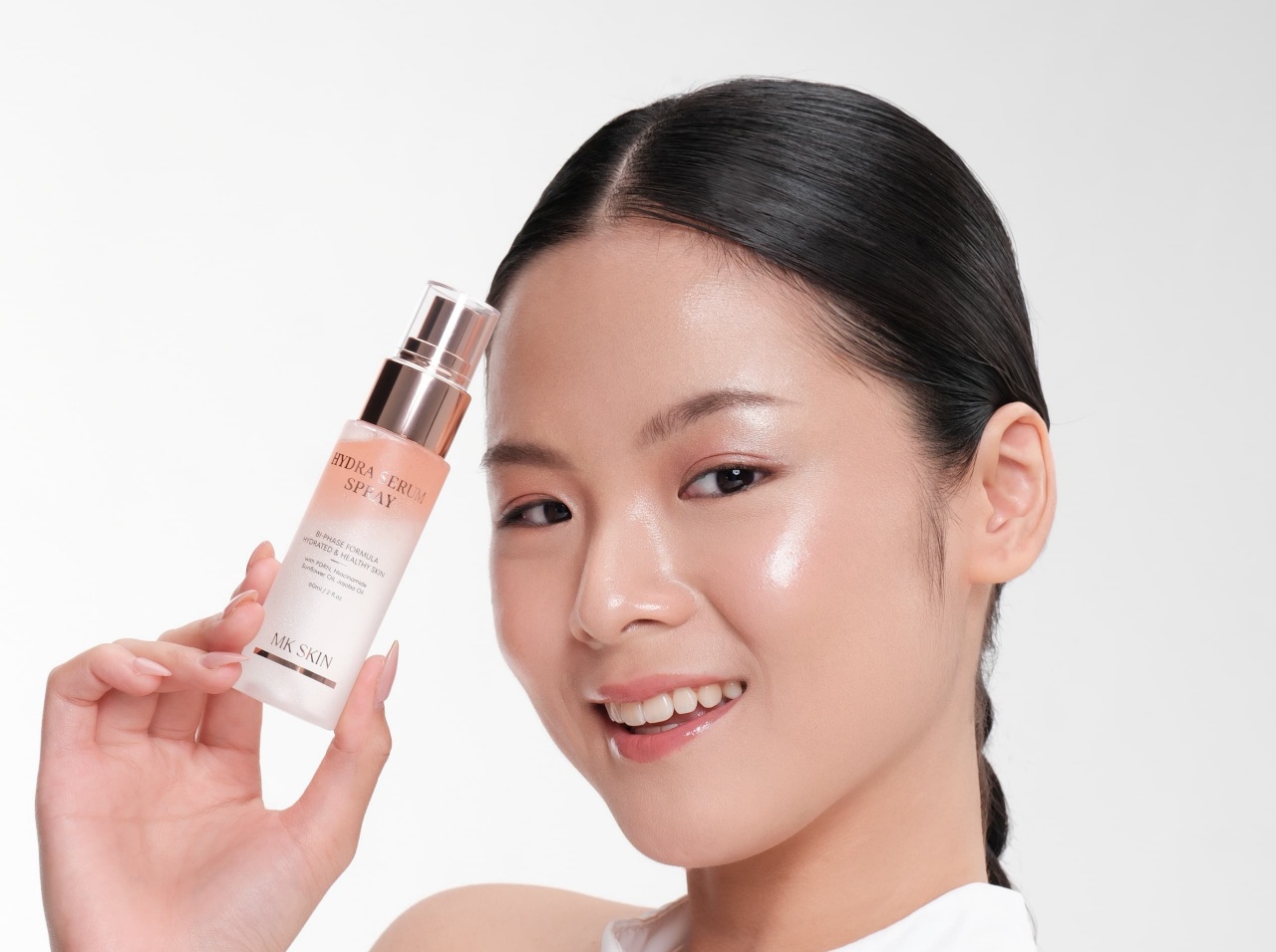 Hydra Serum Spray, Cara Praktis Bikin Kulit Segar dan Glowing