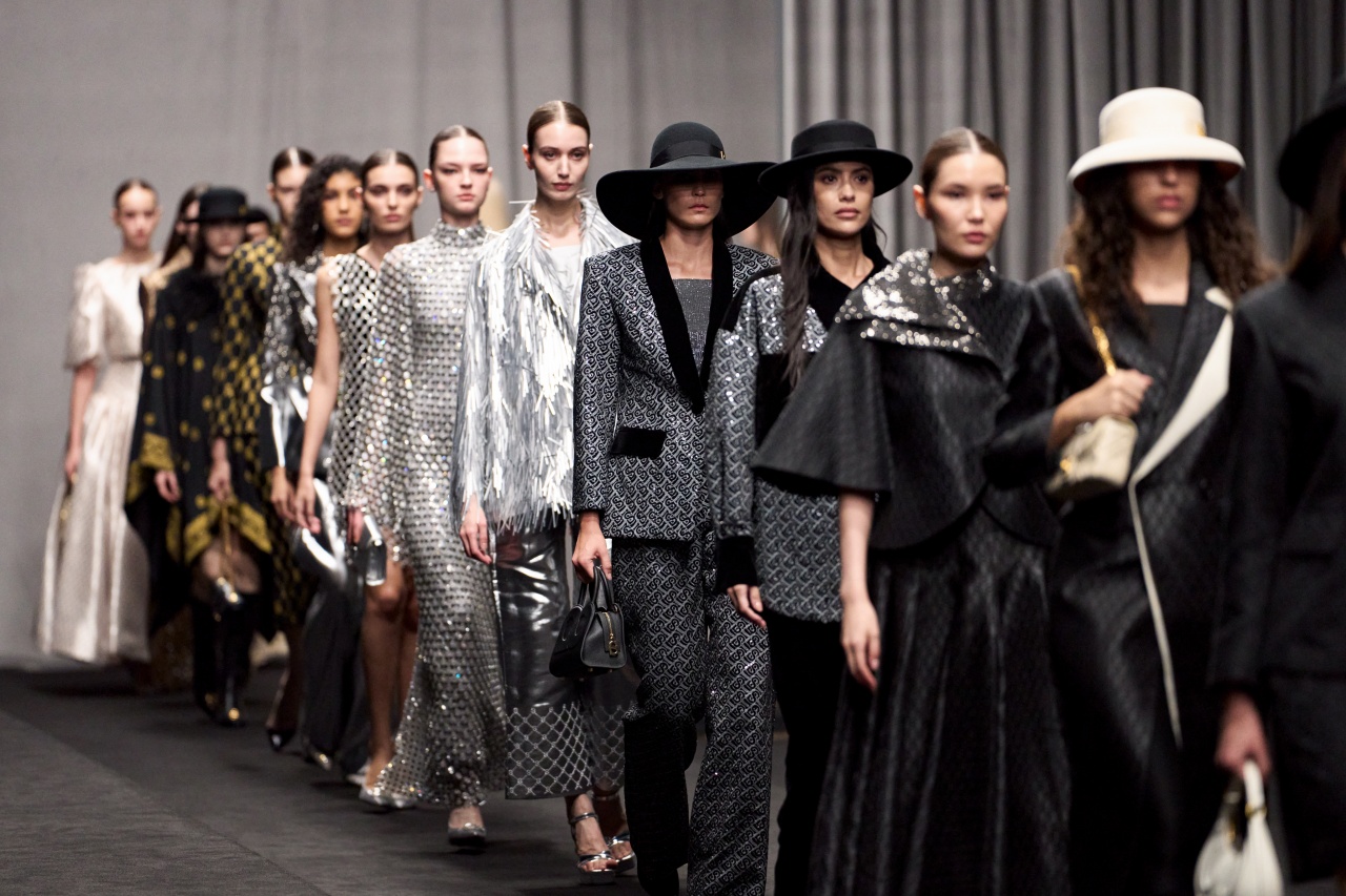 Buttonscarves Melenggang di Runway Dubai Fashion Week SS26