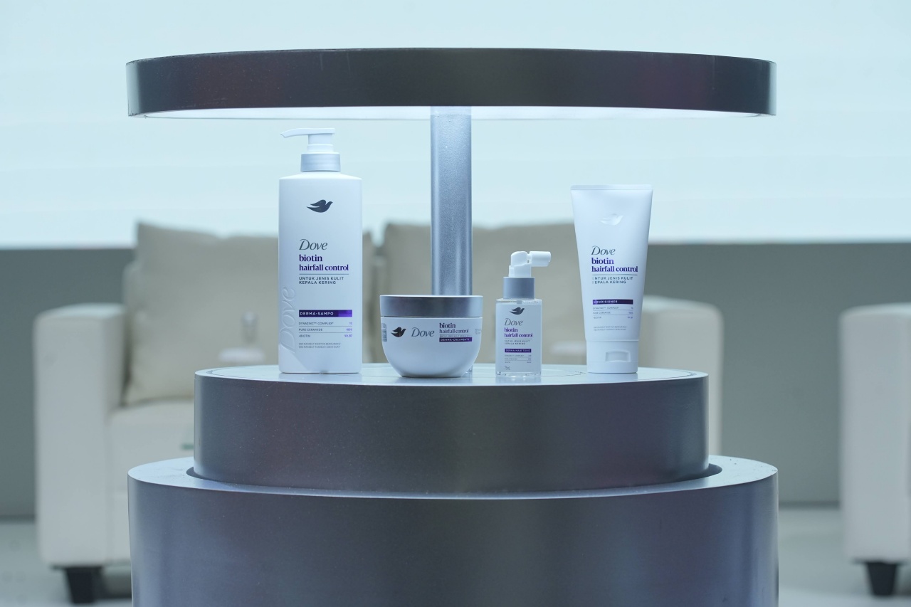 Haircare Inovatif yang Ampuh Atasi Rambut Rontok untuk Berbagai Tipe Kulit Kepala
