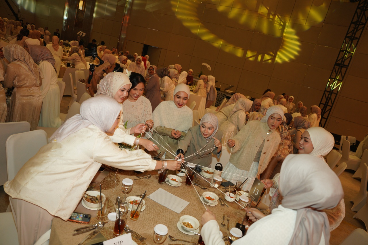 Satu Dekade Buttonscarves Dirayakan dengan Momen Kebersamaan dan Koleksi Spesial