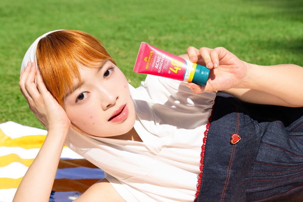 Solusi Sunscreen yang Nggak Lengket dan Pengap untuk Pemilik Kulit Acne-Prone